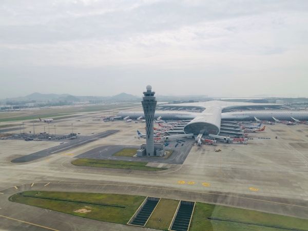 首条内地直飞香港国际机场直升机航线首航乐成