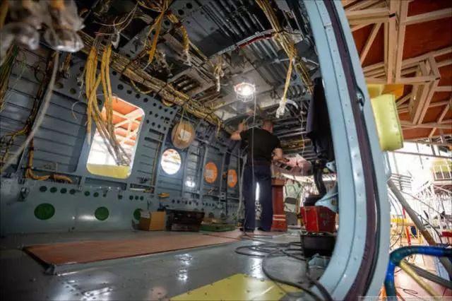 俄罗斯果真一直升机生产基地内部场景，，，，，，历史已生产出90000架飞机