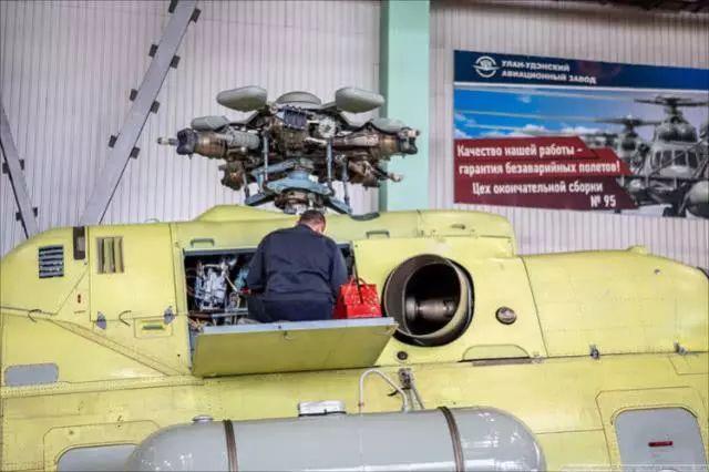 俄罗斯果真一直升机生产基地内部场景，，，，，，历史已生产出90000架飞机