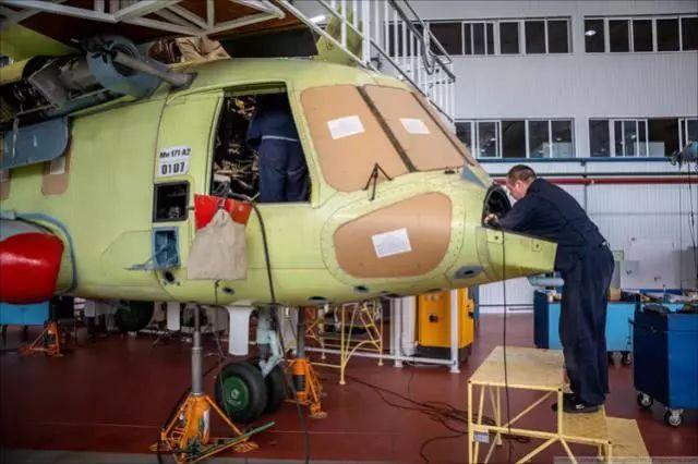 俄罗斯果真一直升机生产基地内部场景，，，，，，历史已生产出90000架飞机